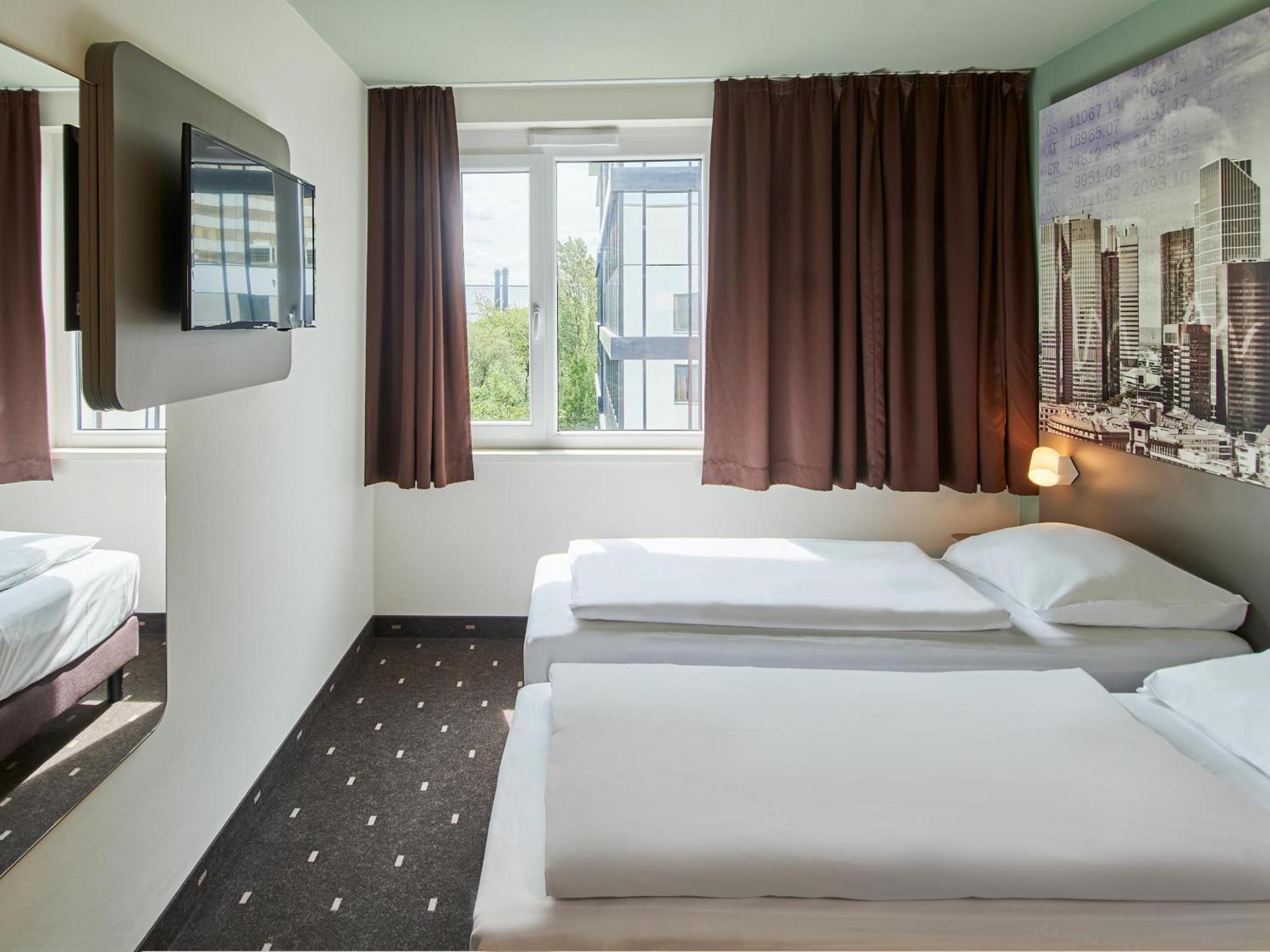B&B Hotel Frankfurt-West Eschborn Buitenkant foto