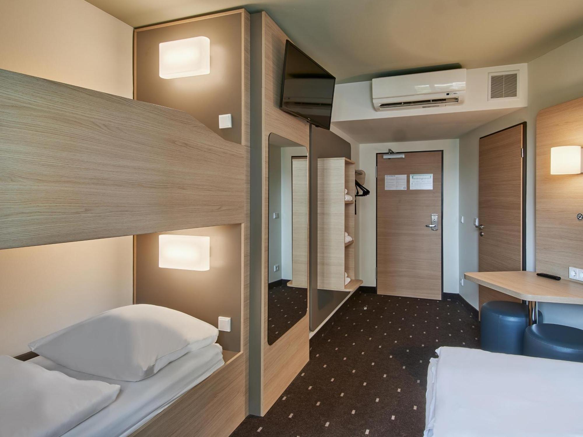 B&B Hotel Frankfurt-West Eschborn Buitenkant foto