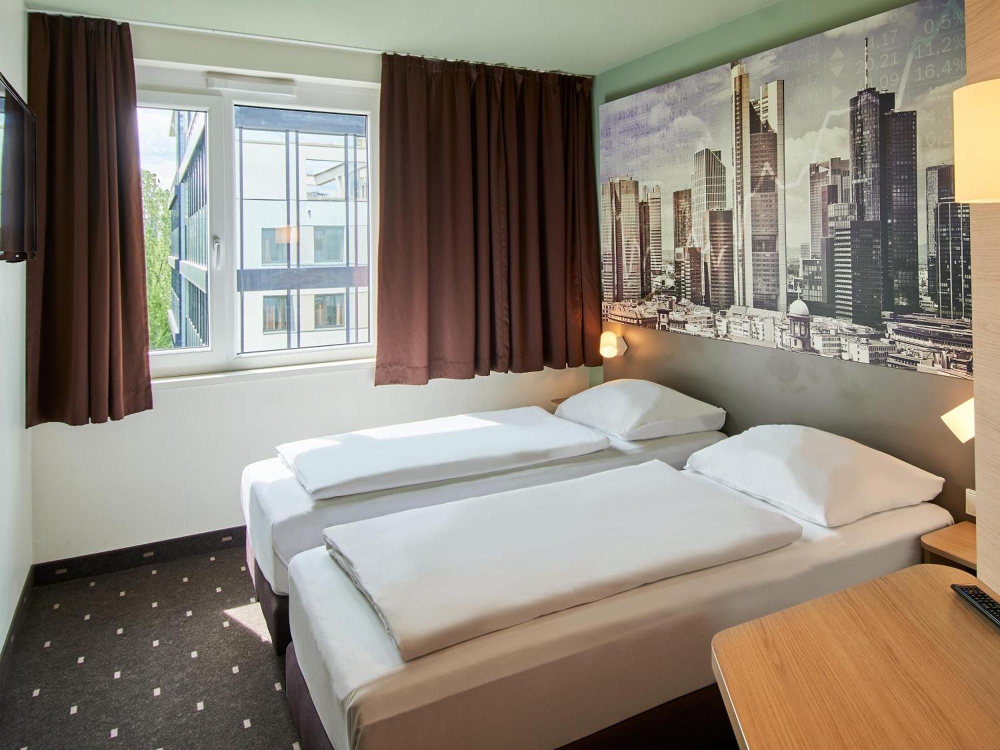 B&B Hotel Frankfurt-West Eschborn Buitenkant foto